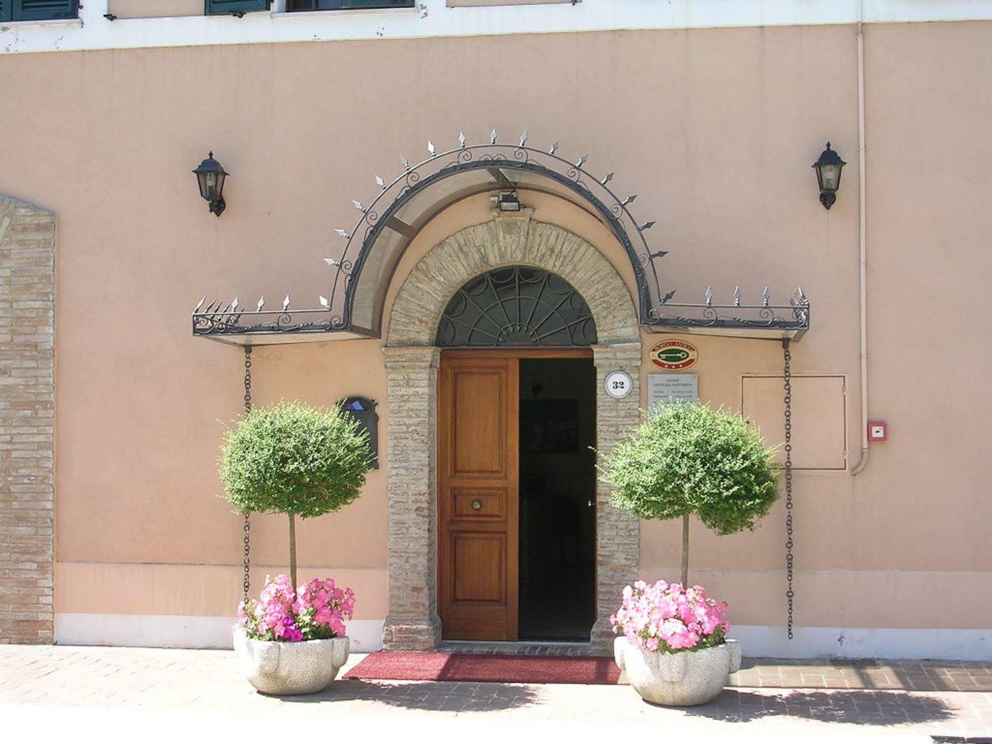 Hotel Borgo Antico Fabriano Exteriér fotografie